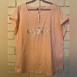 NWT-Victoria's Secret tee